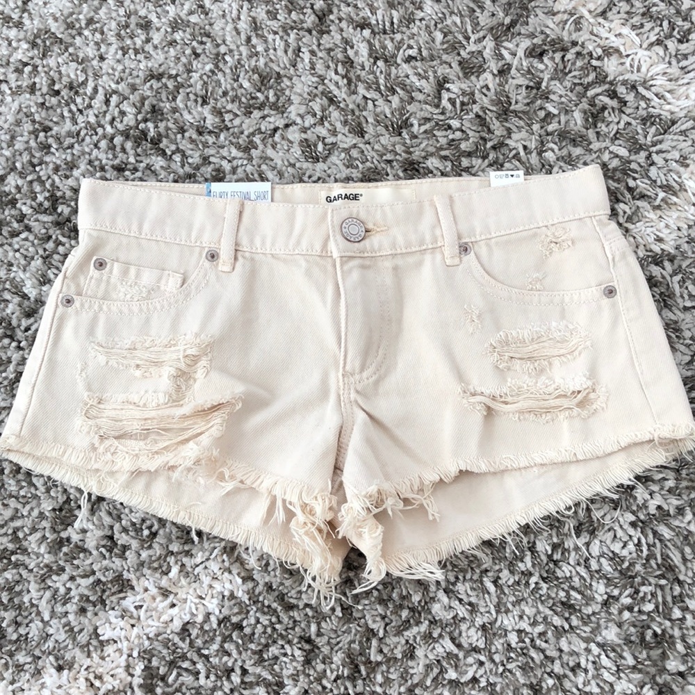 NWT Garage Flirty Festival Shorts